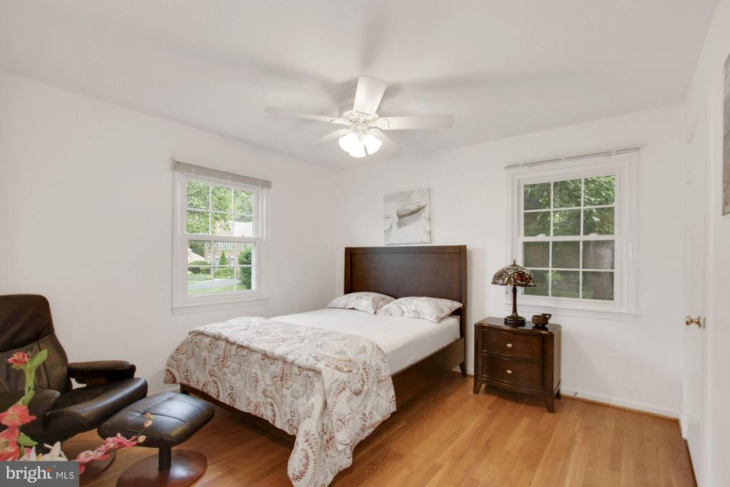 13 Buckspark Ct