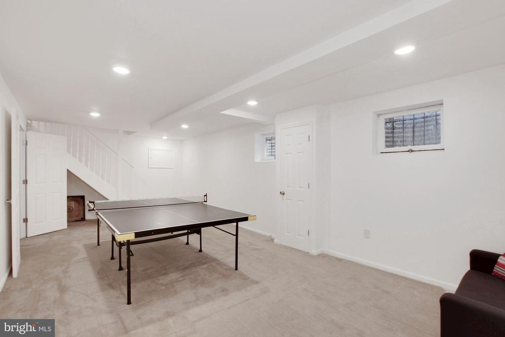 13 Buckspark Ct