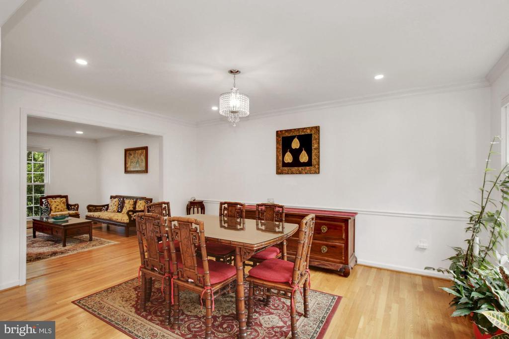 13 Buckspark Ct
