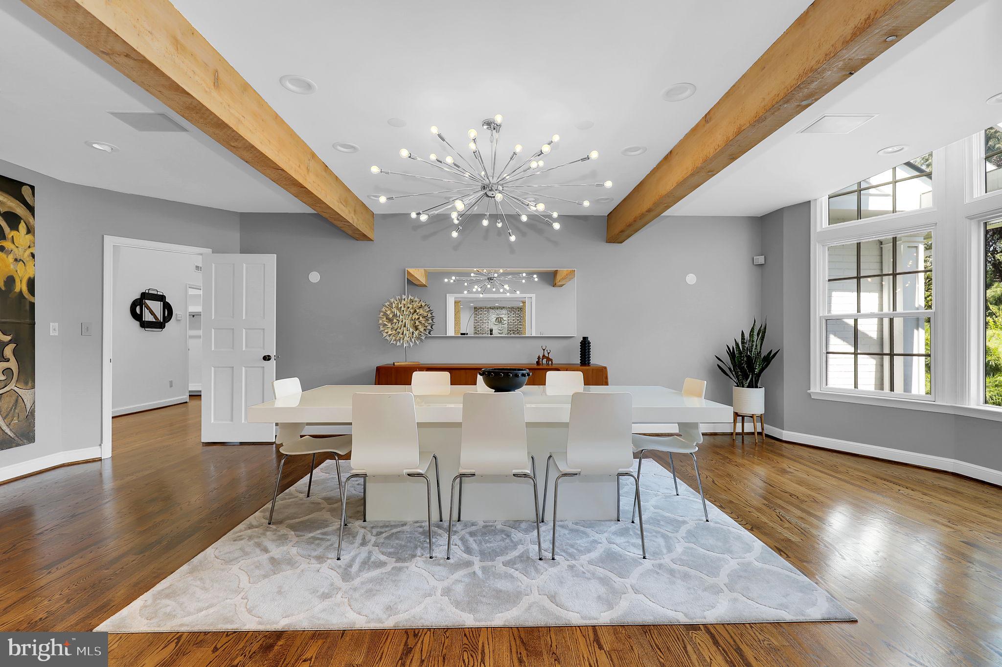 11208 Stephalee Ln