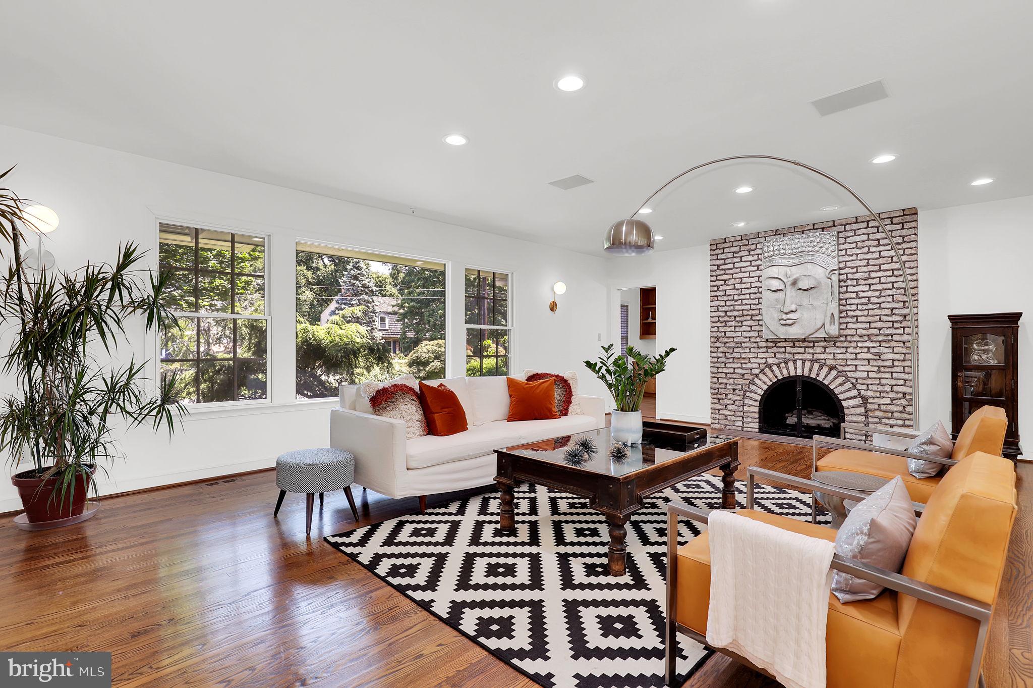 11208 Stephalee Ln