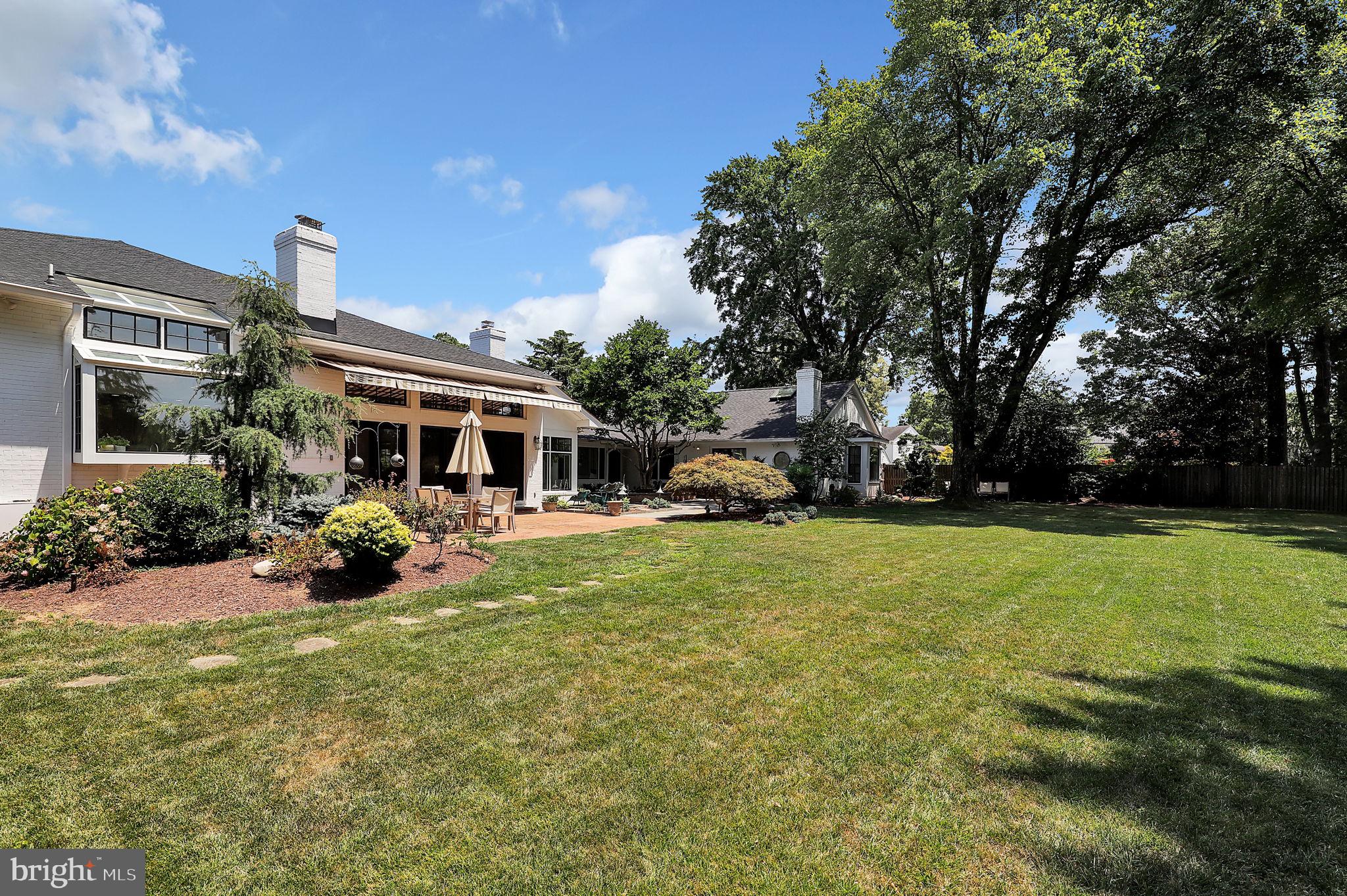 11208 Stephalee Ln