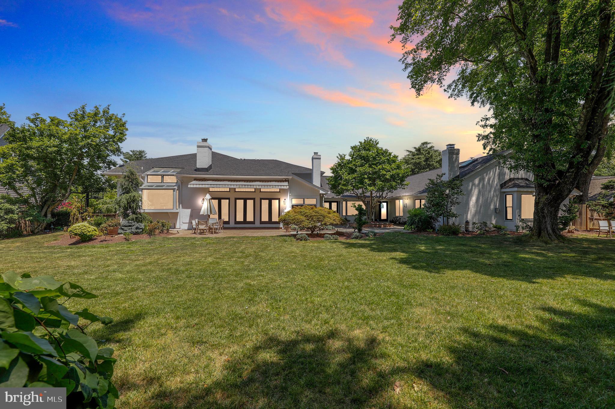 11208 Stephalee Ln