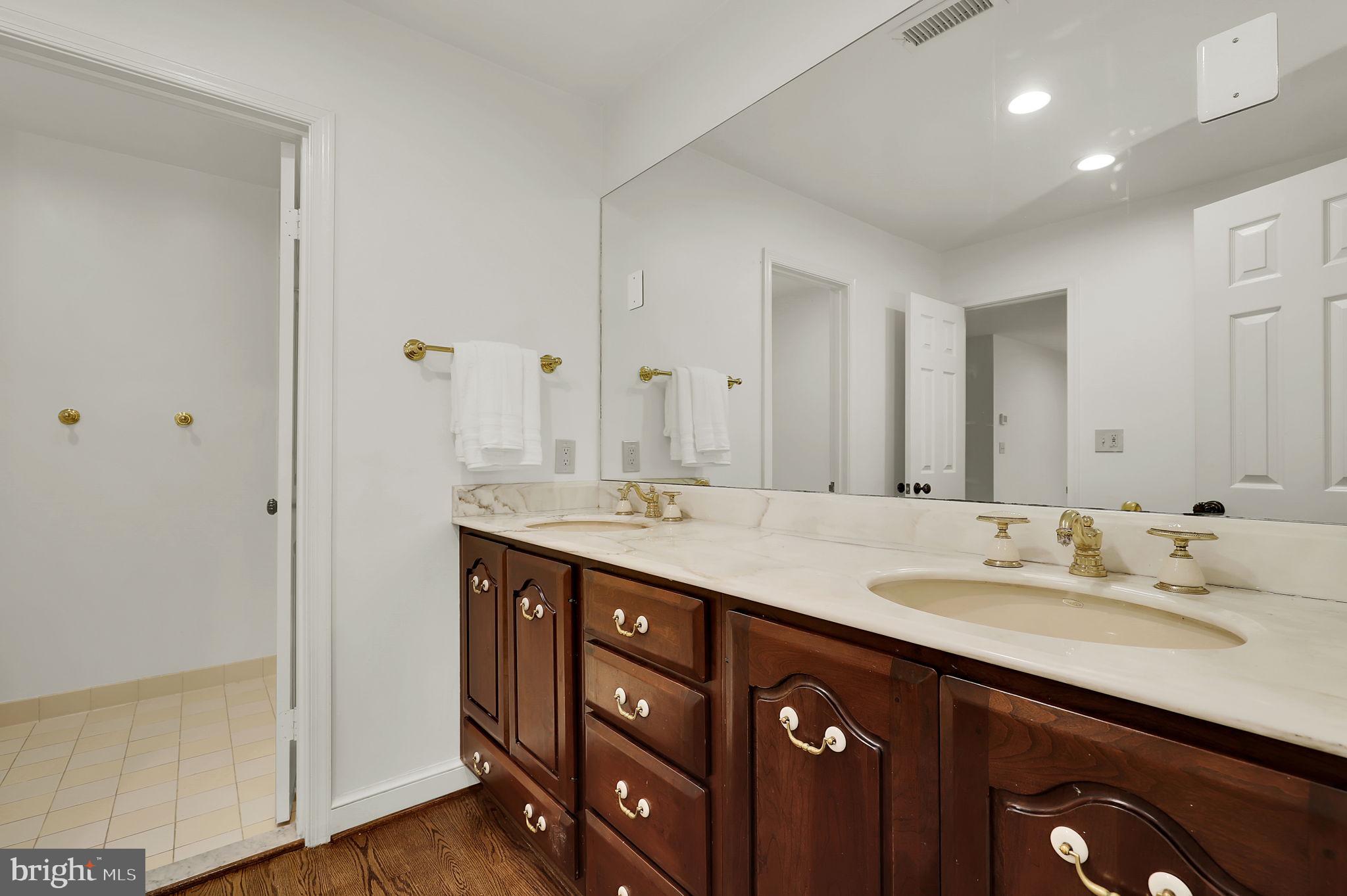11208 Stephalee Ln