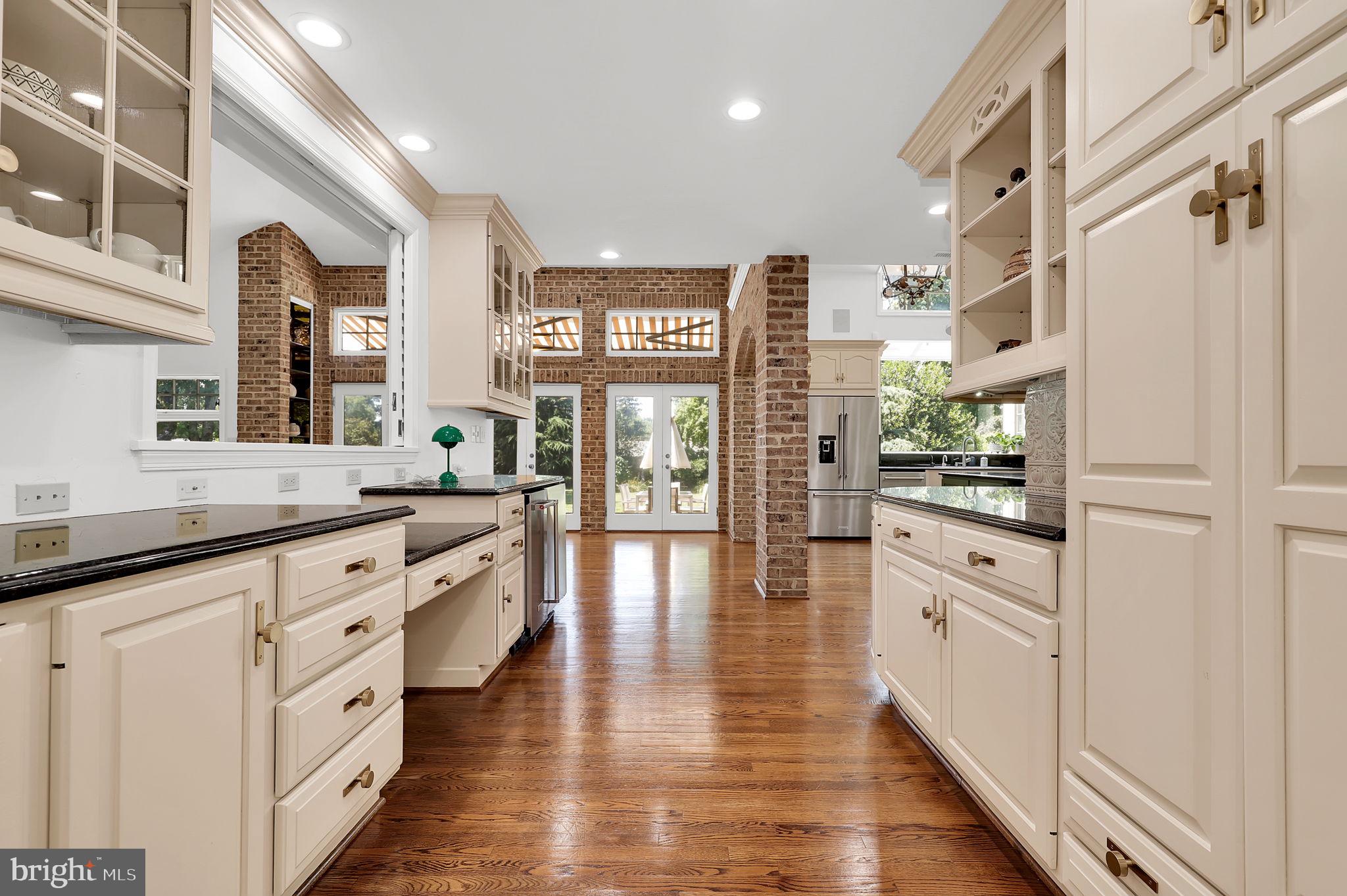 11208 Stephalee Ln