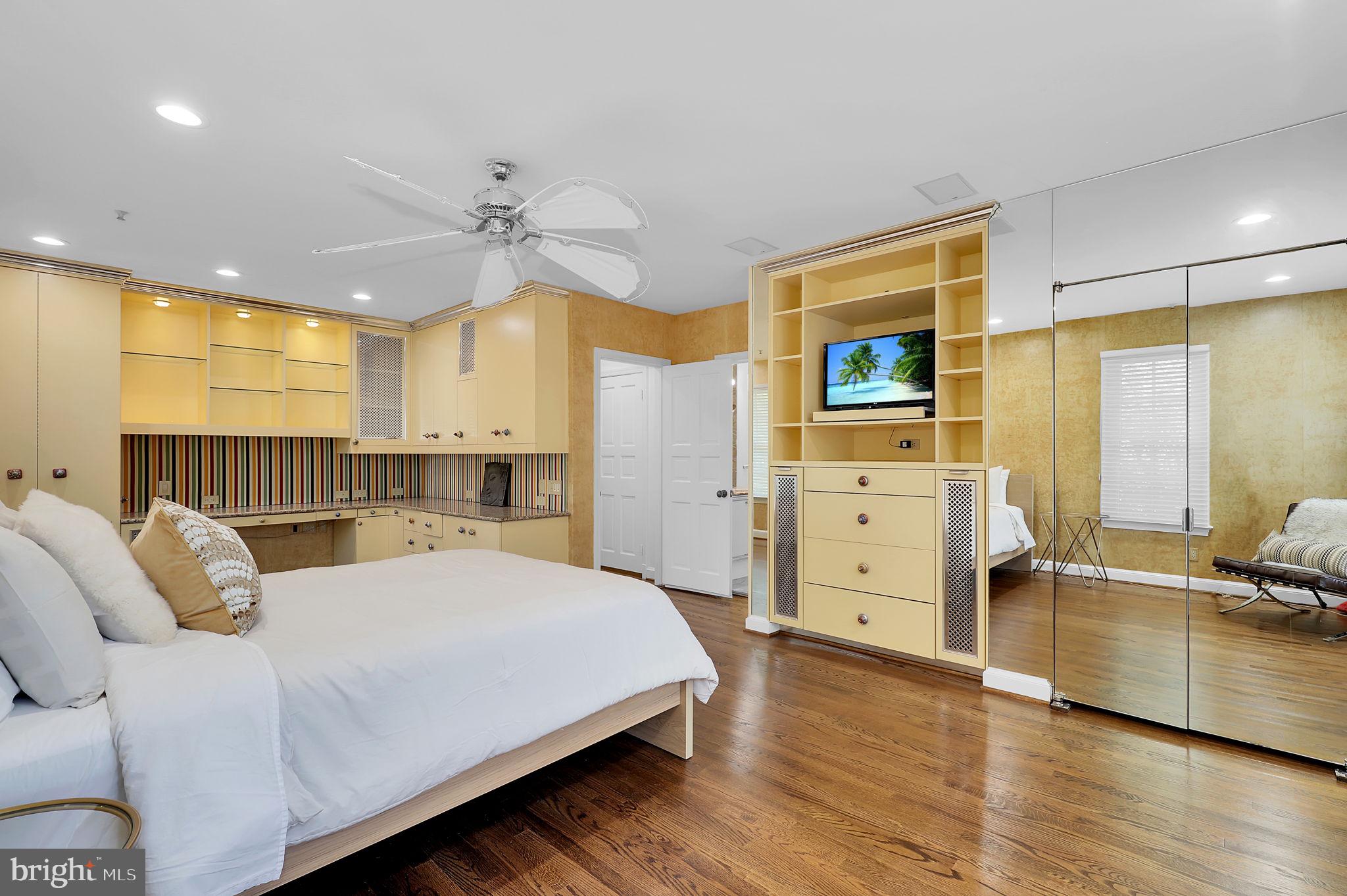 11208 Stephalee Ln
