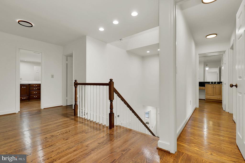 11208 Stephalee Ln