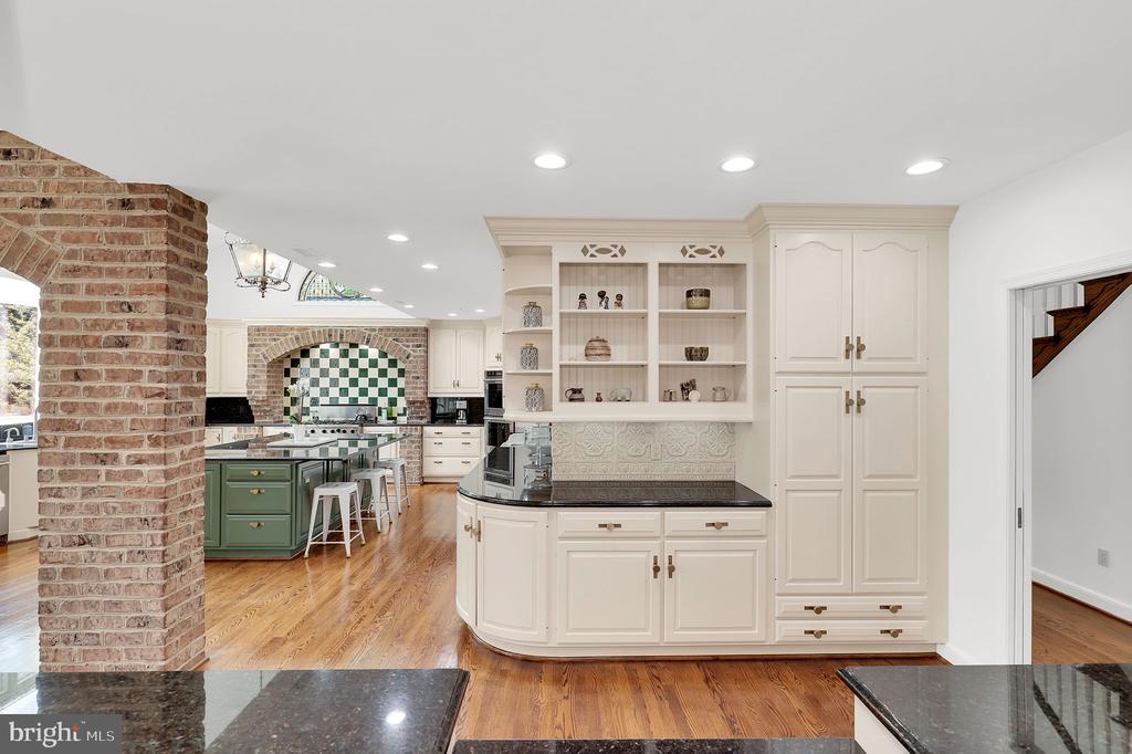 11208 Stephalee Ln