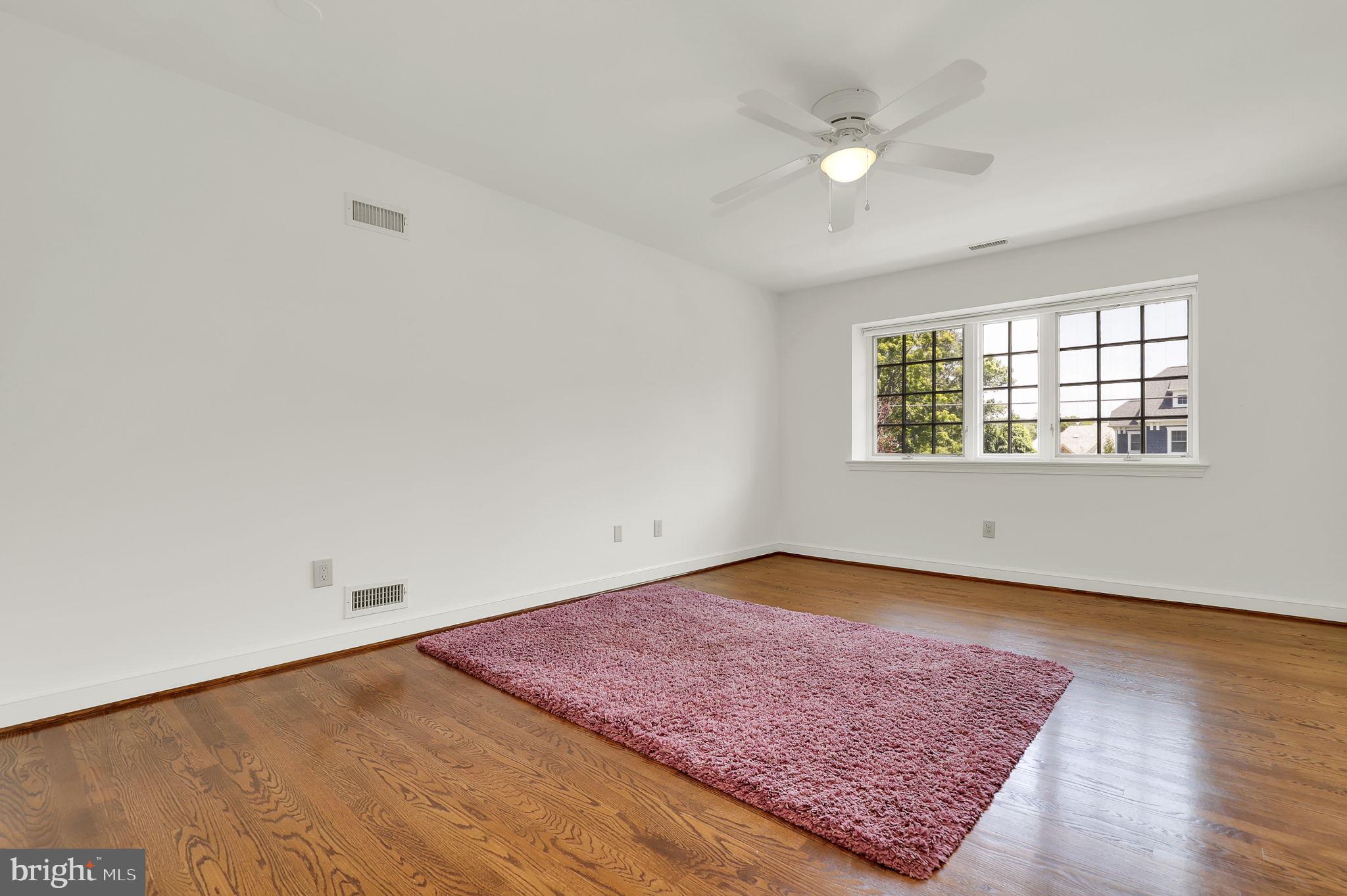 11208 Stephalee Ln