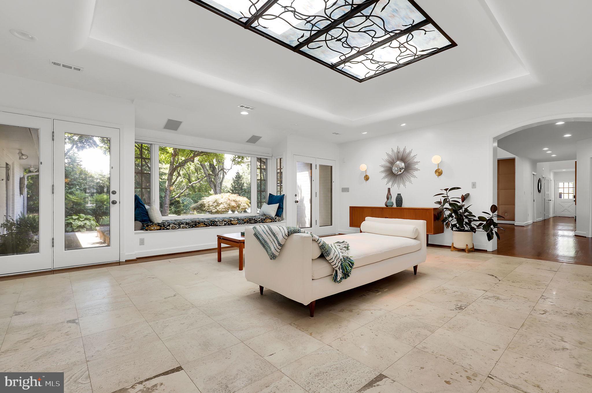 11208 Stephalee Ln