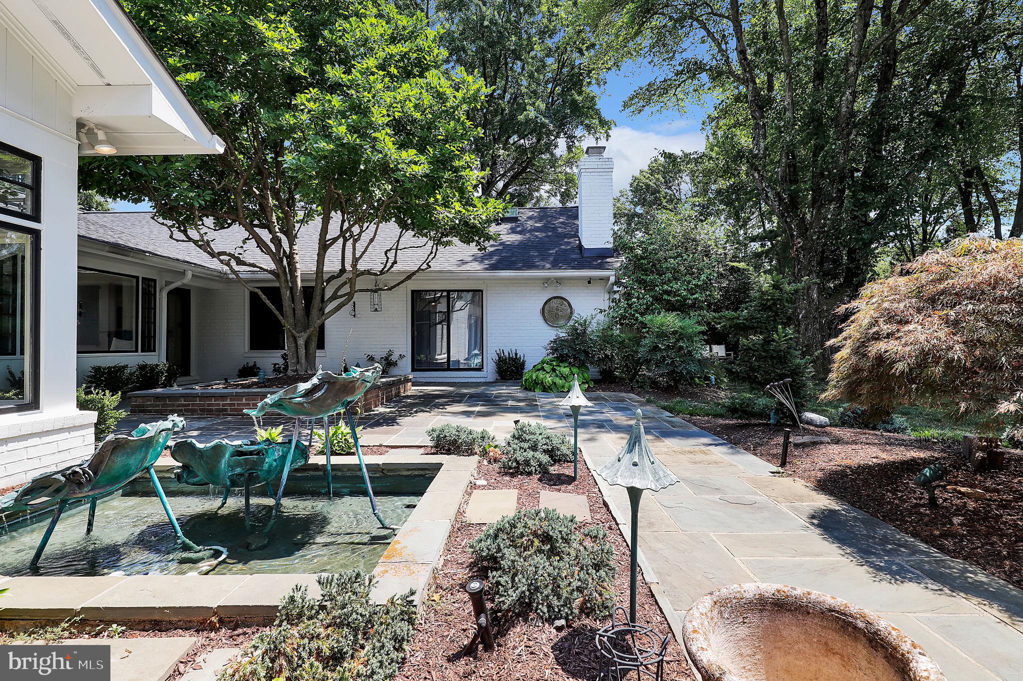 11208 Stephalee Ln