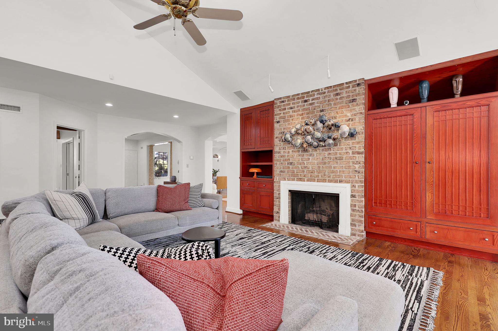 11208 Stephalee Ln