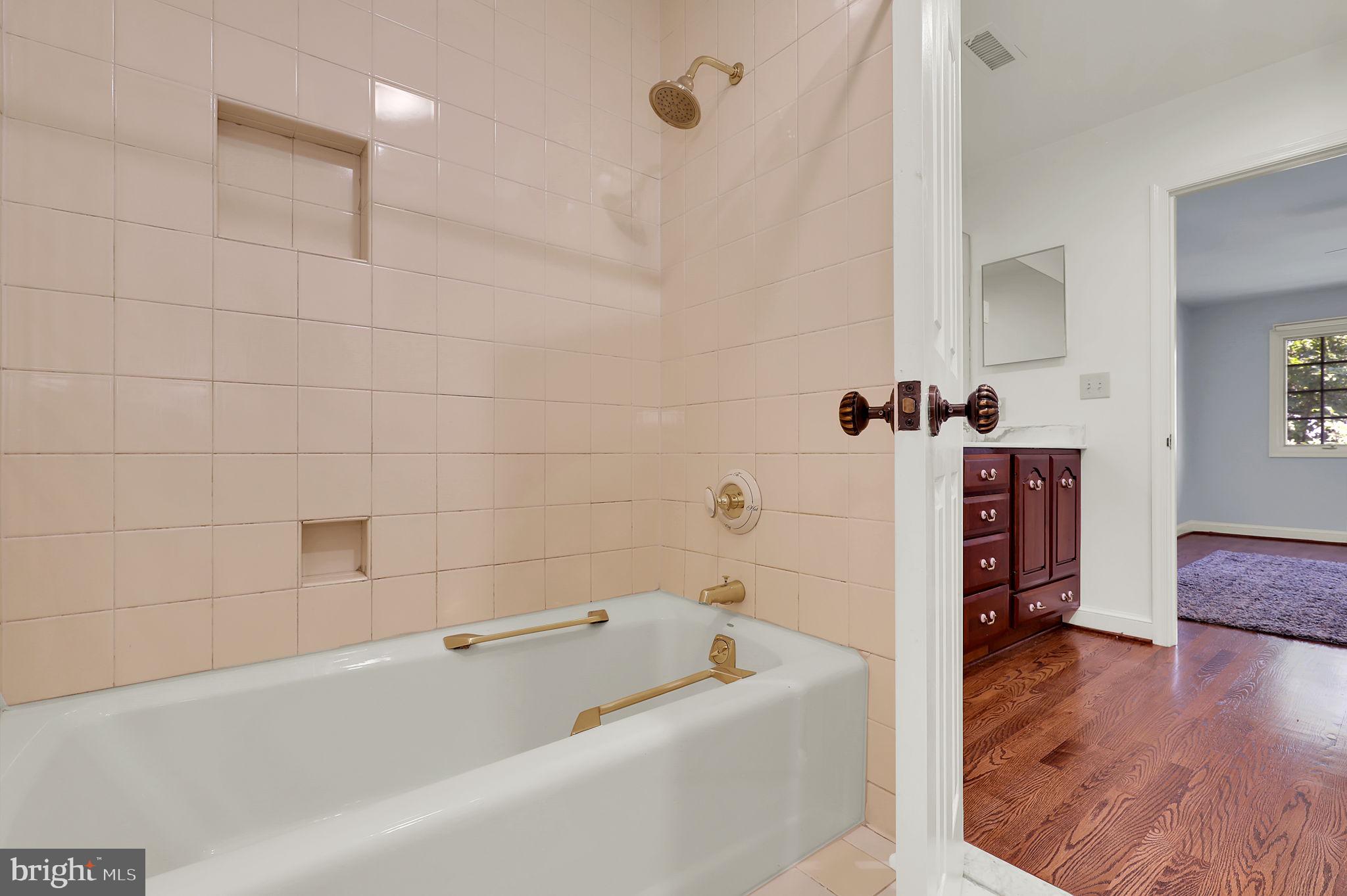 11208 Stephalee Ln