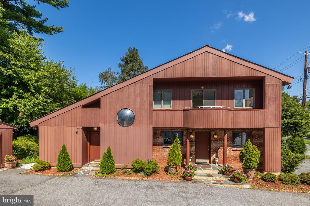 9408 Old Georgetown Rd