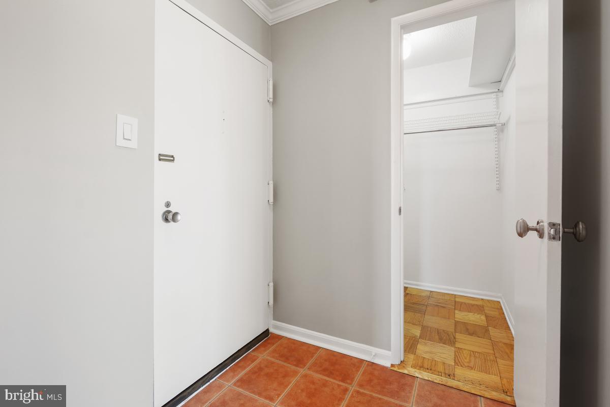 4 Monroe St #1010