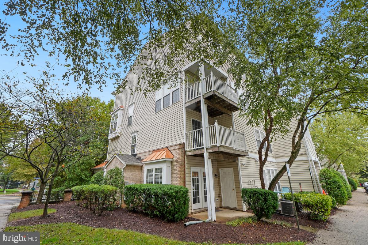 357 Fallsgrove Dr #54