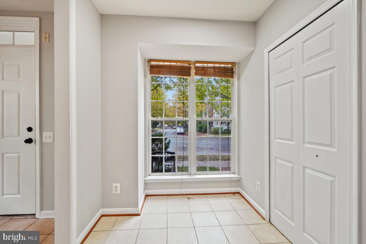 357 Fallsgrove Dr #54