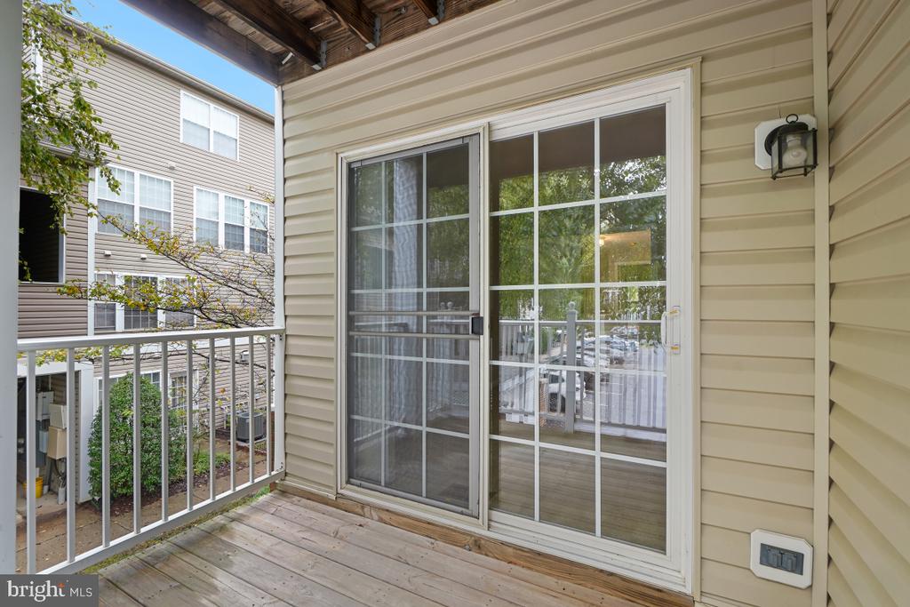 357 Fallsgrove Dr #54
