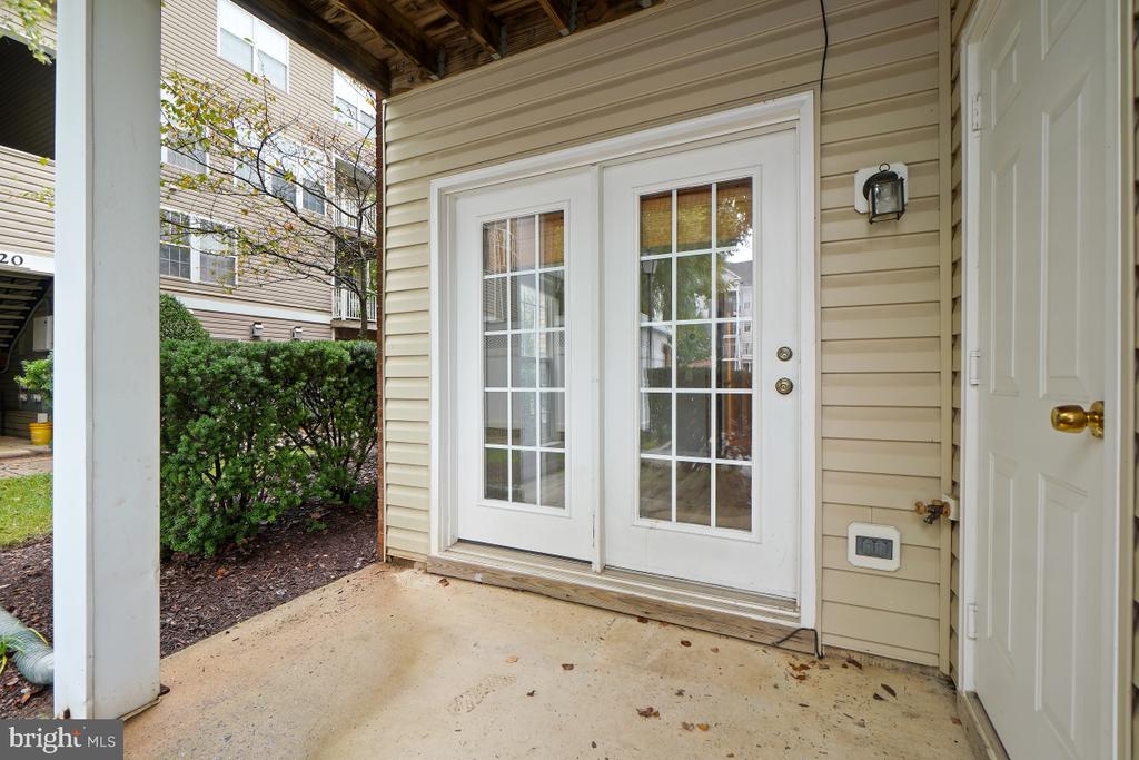 357 Fallsgrove Dr #54