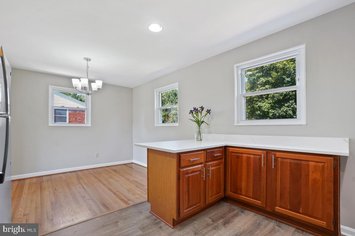 4711 Oxbow Rd