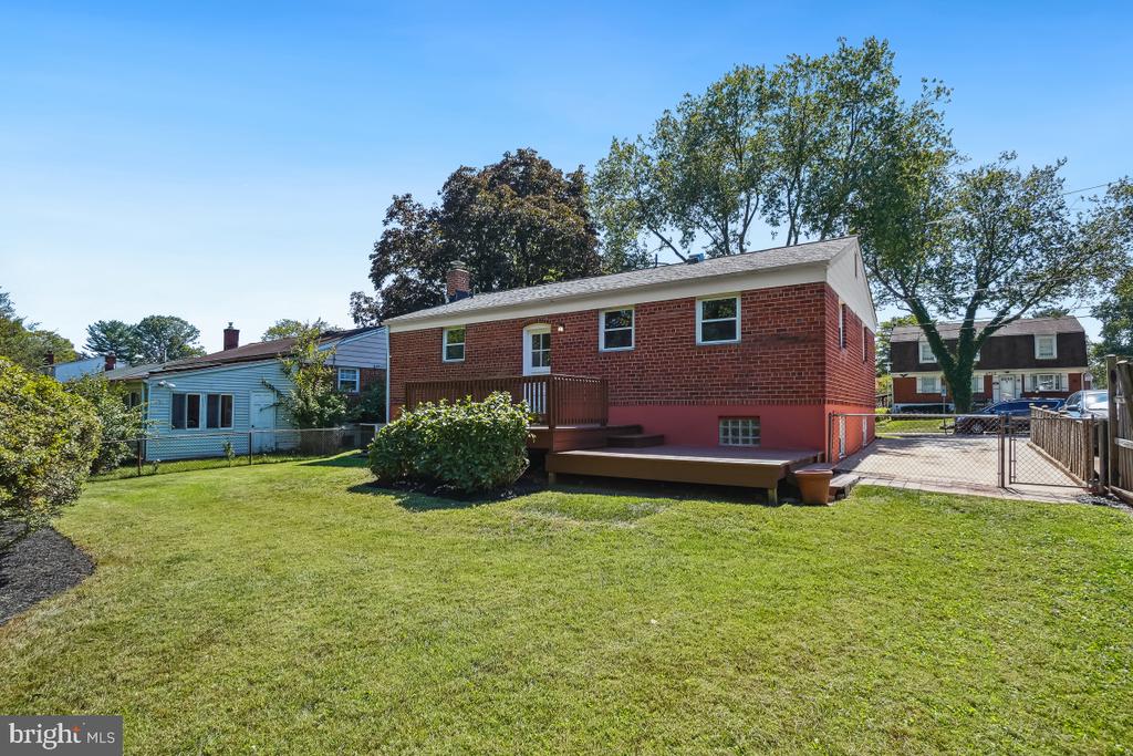 4711 Oxbow Rd