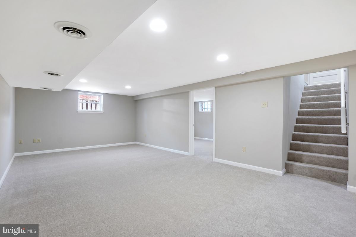 4711 Oxbow Rd