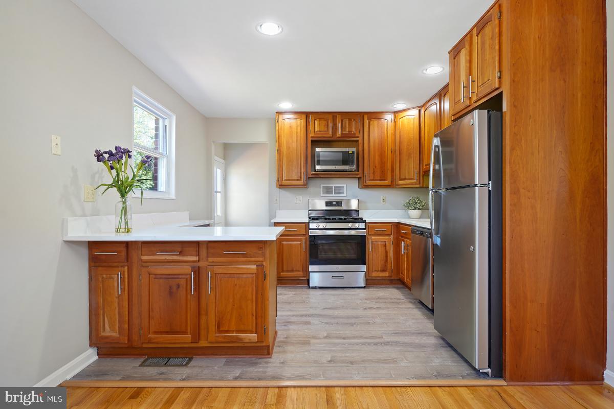 4711 Oxbow Rd