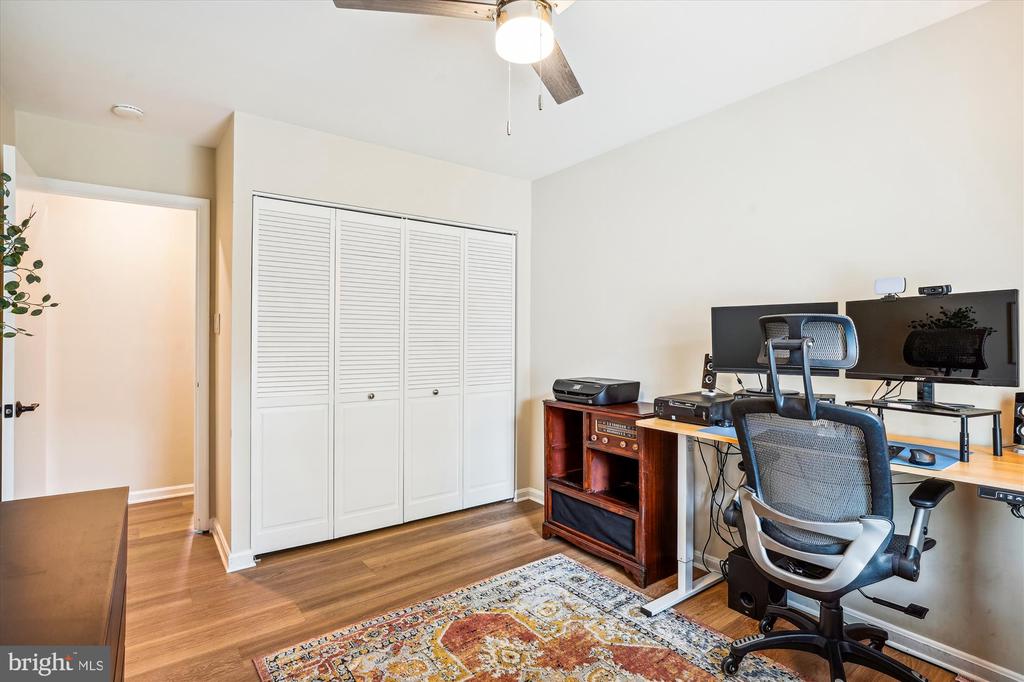 7 Longmeadow Dr