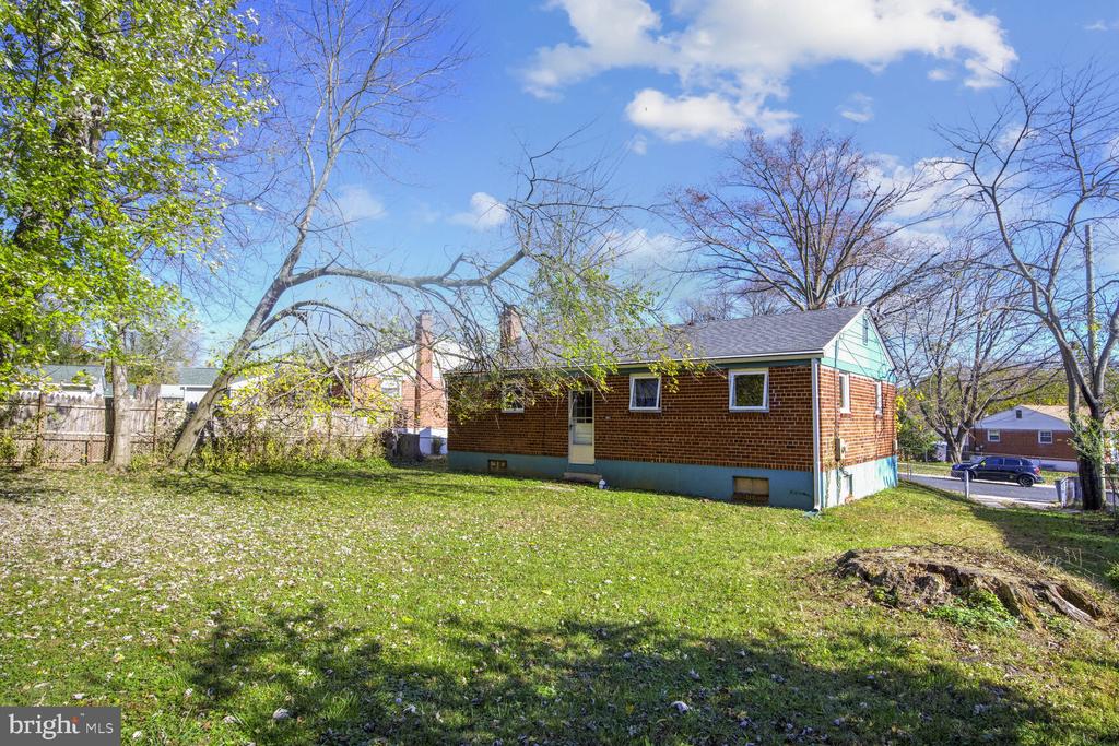 11802 Timber Ln