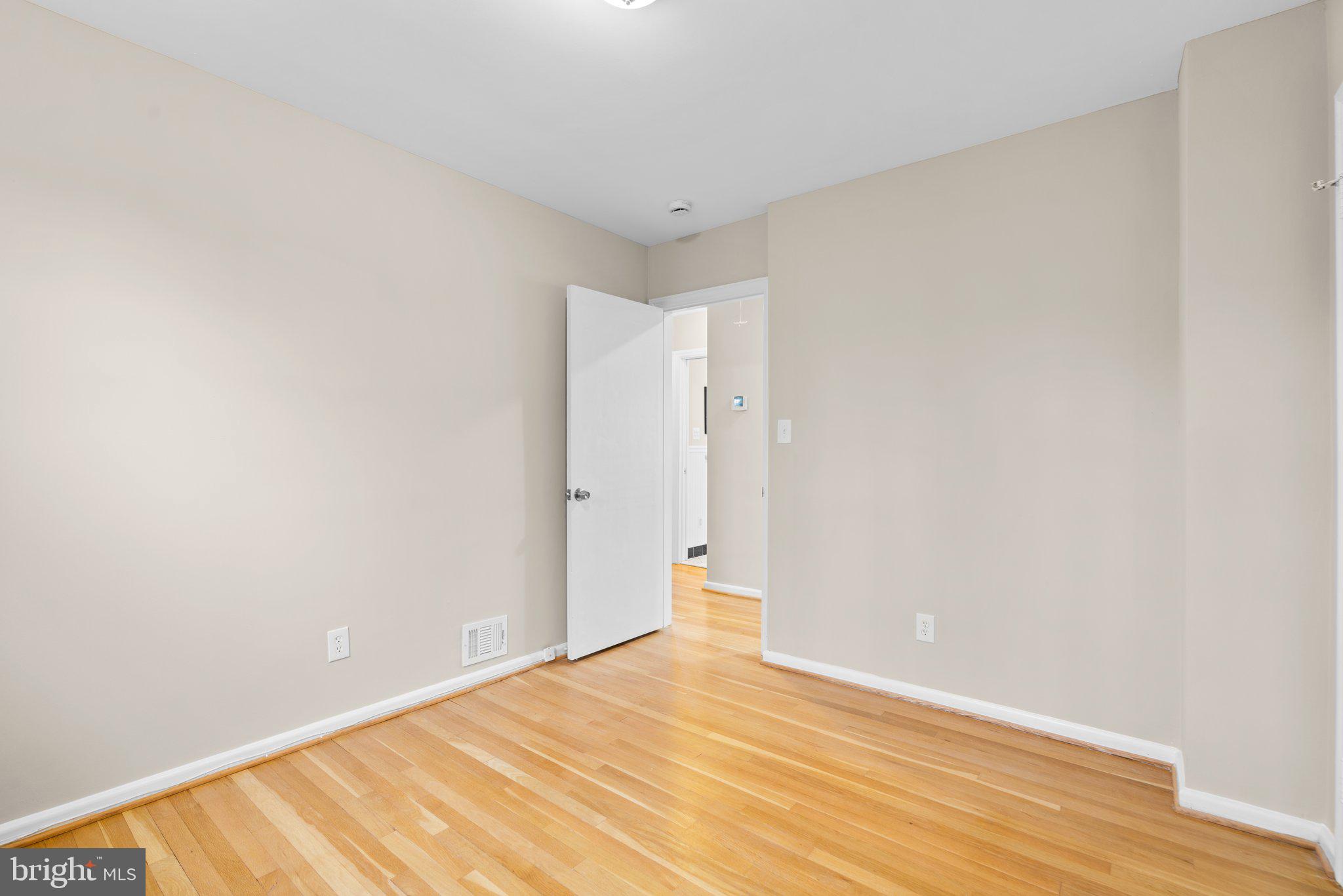9710 Braddock Rd
