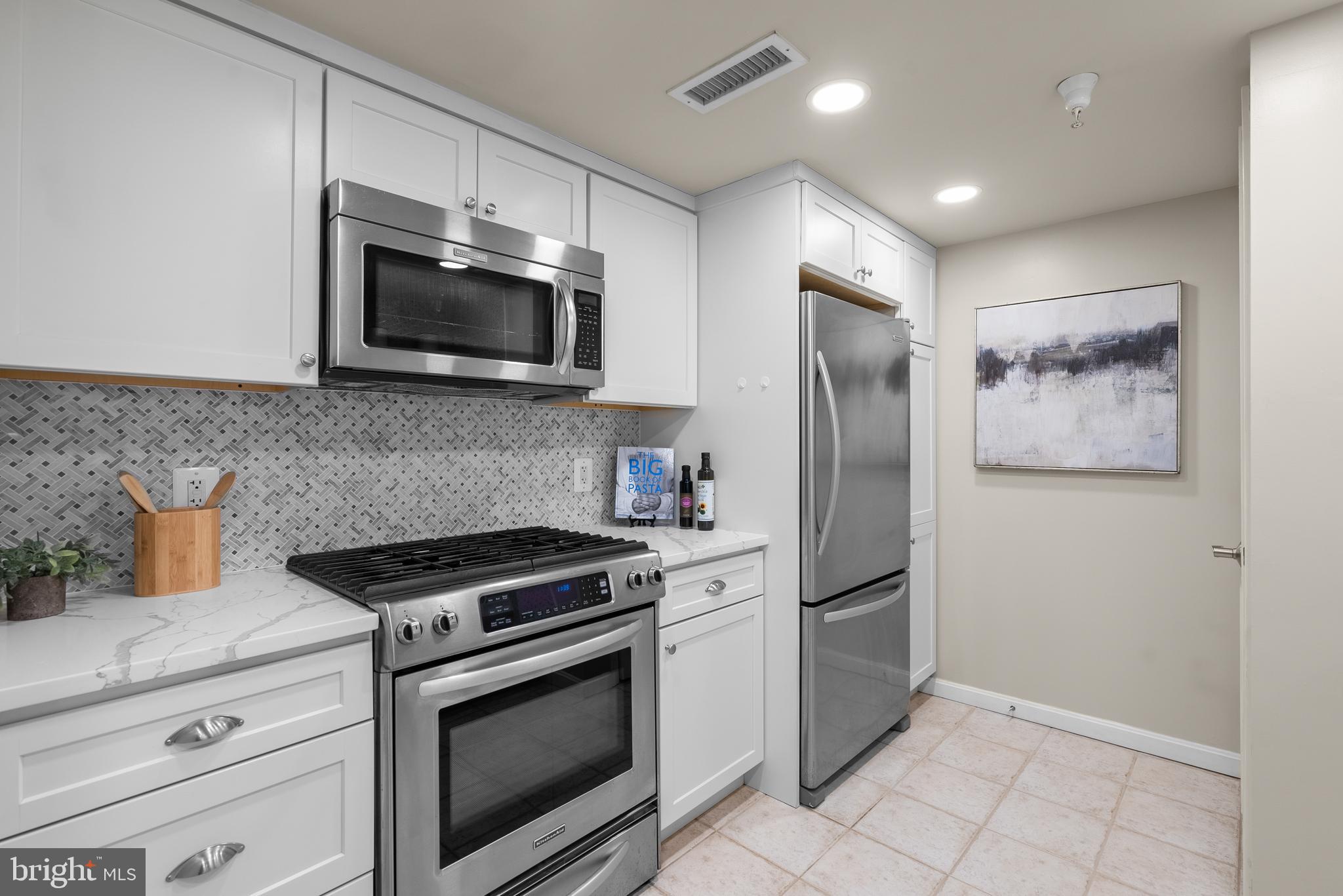 11710 Old Georgetown #528