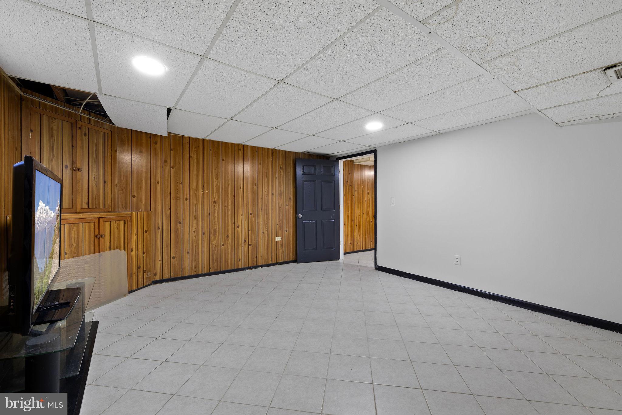 12405 Lima Dr