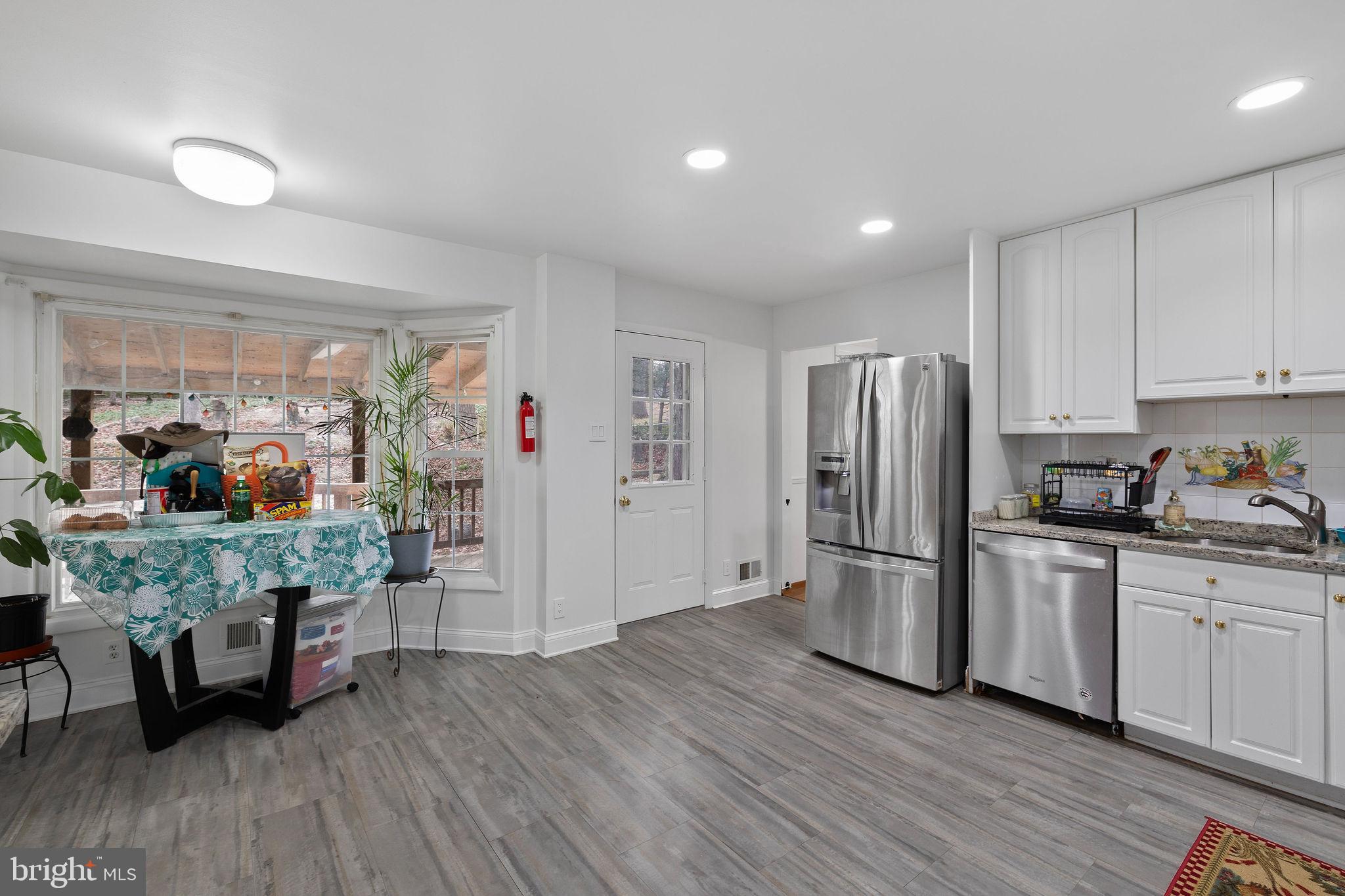12405 Lima Dr