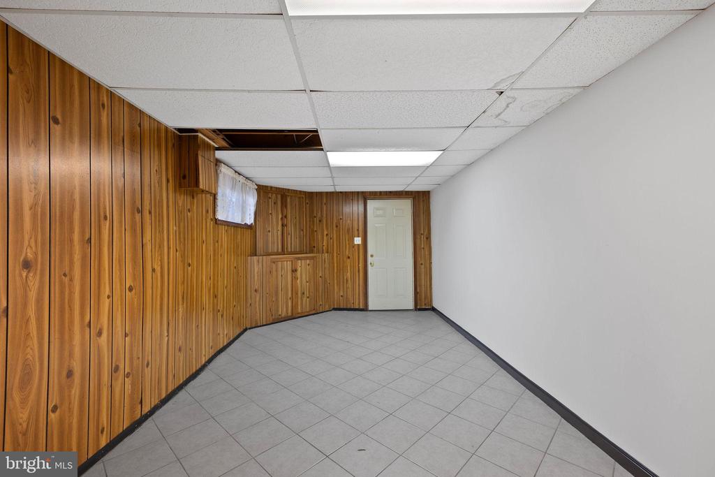 12405 Lima Dr