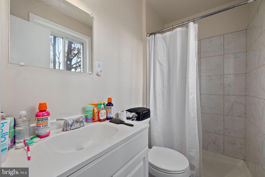 12405 Lima Dr