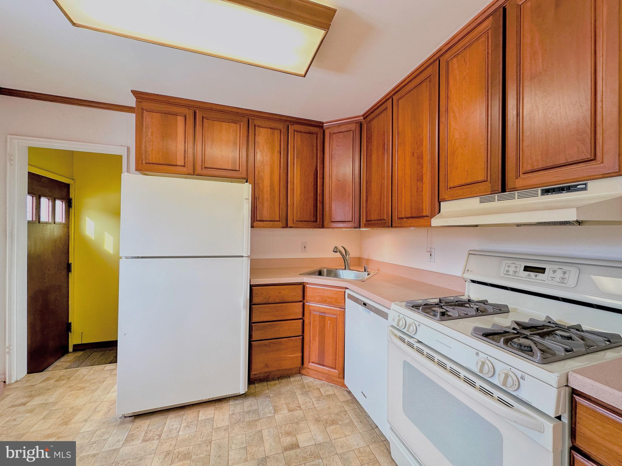4808 Wilwyn Way