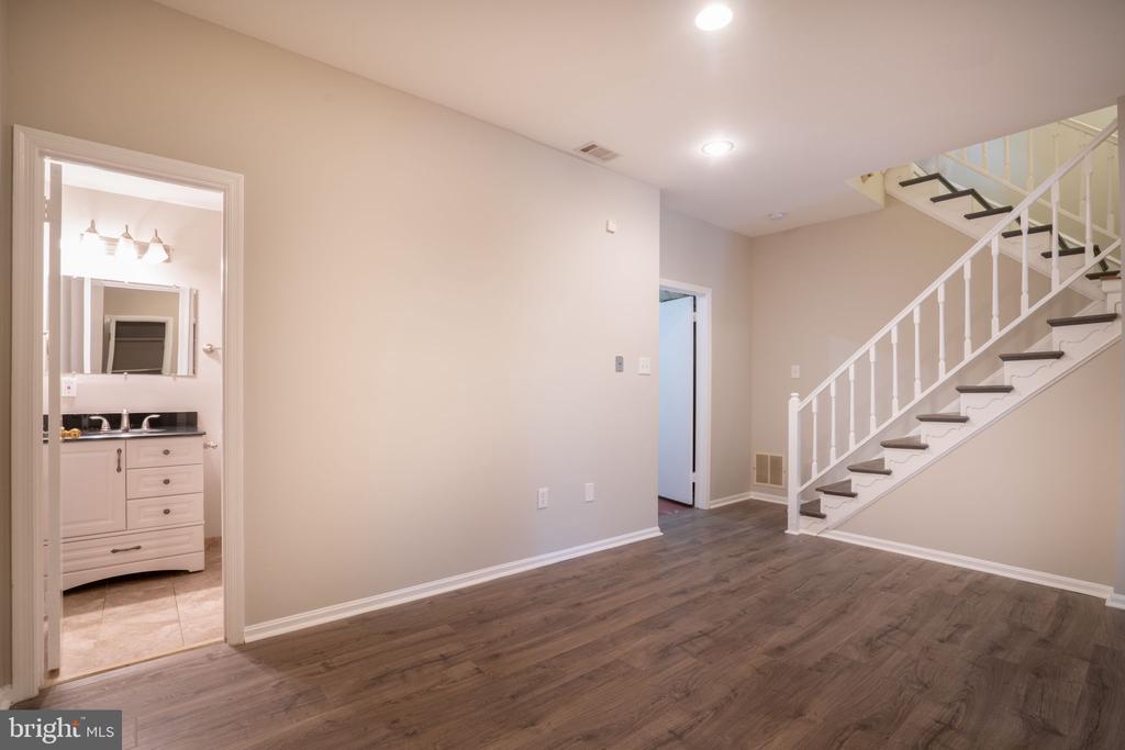 7502 CODDLE HARBOR