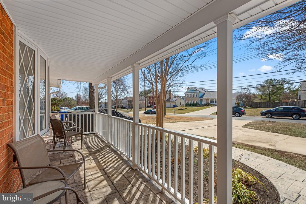2900 Gracefield Rd