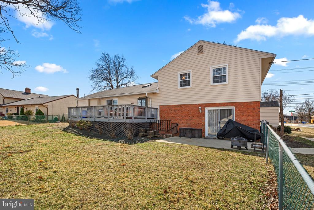 2900 Gracefield Rd