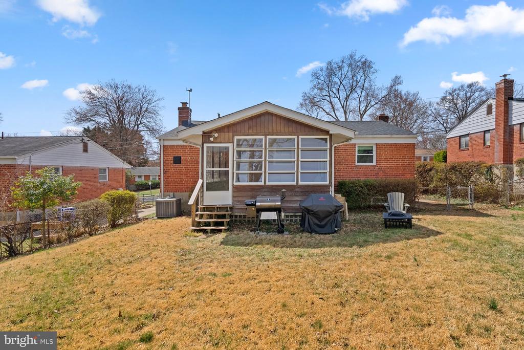 4809 Macon Rd