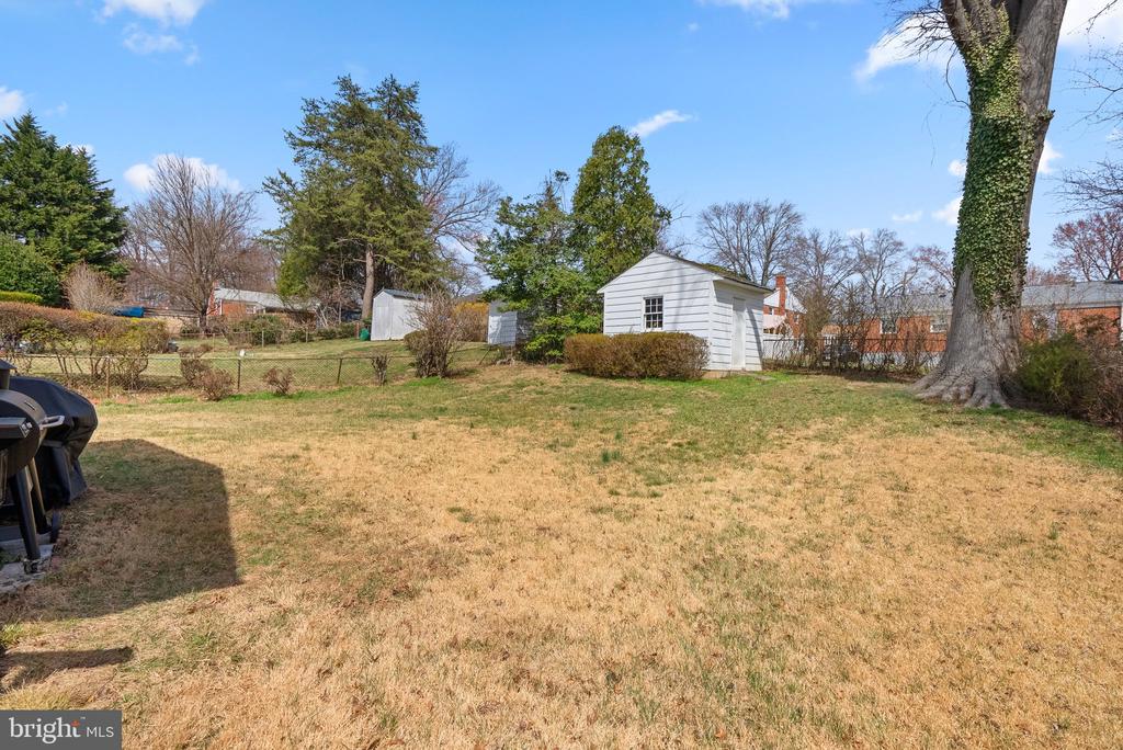 4809 Macon Rd