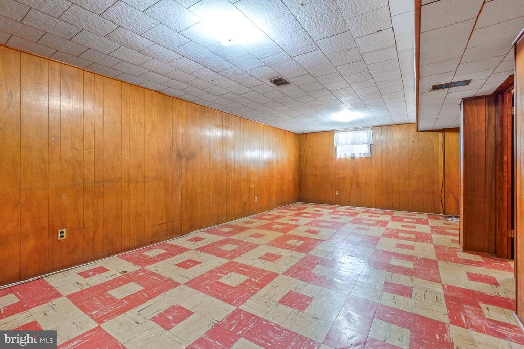 11208 Troy Rd