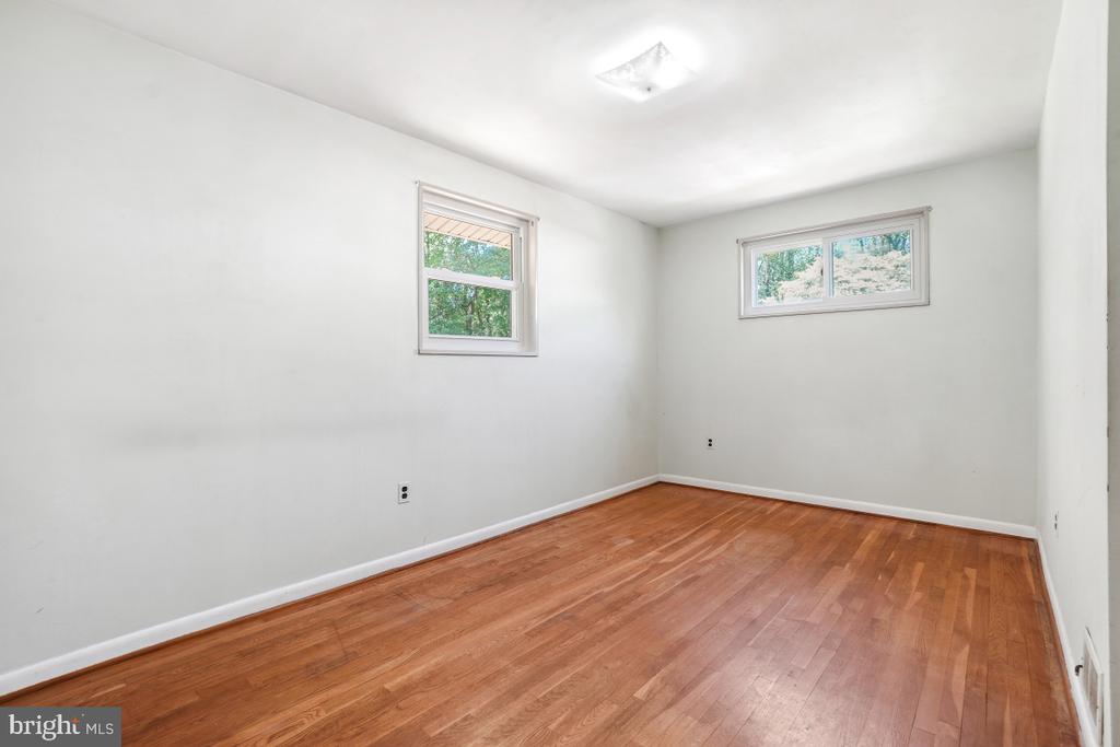 11208 Troy Rd