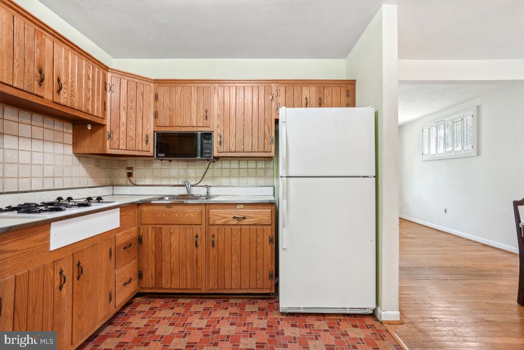 11208 Troy Rd