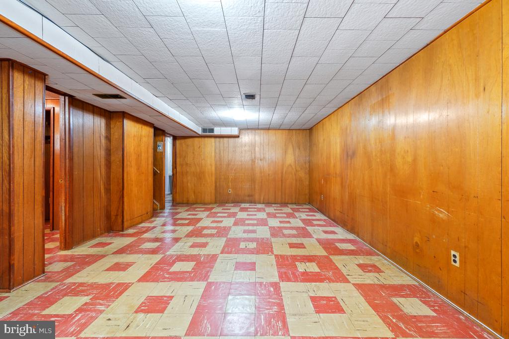 11208 Troy Rd