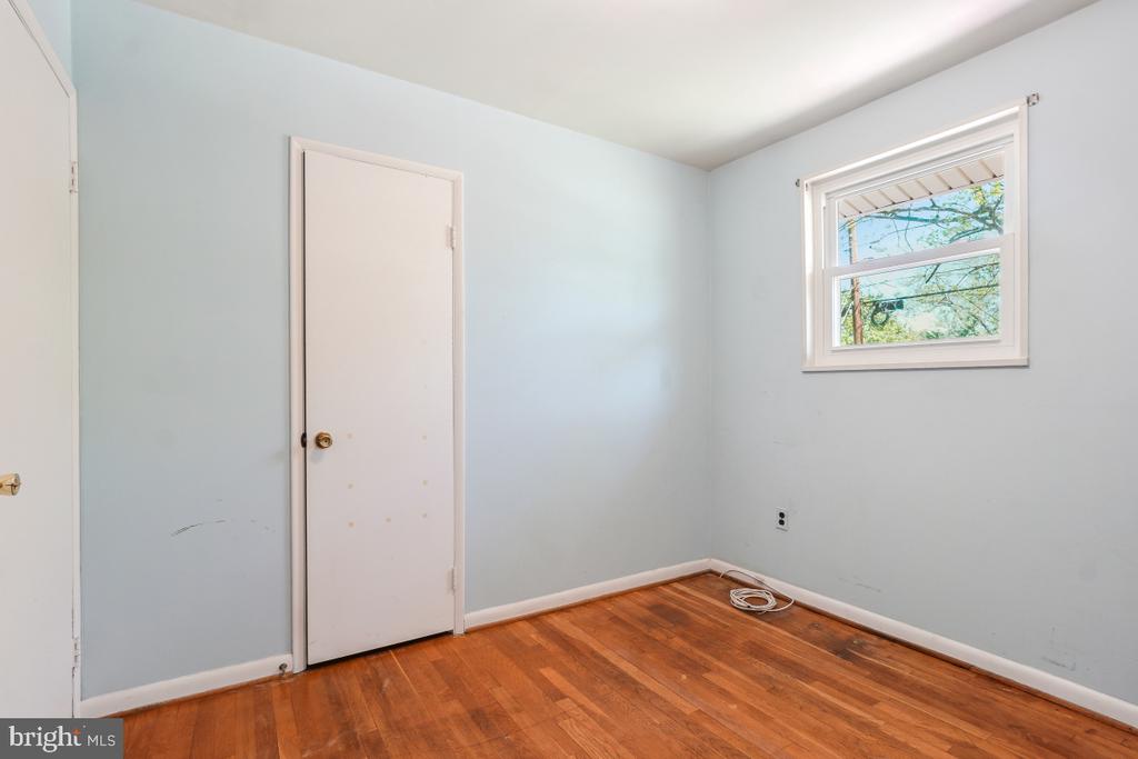 11208 Troy Rd