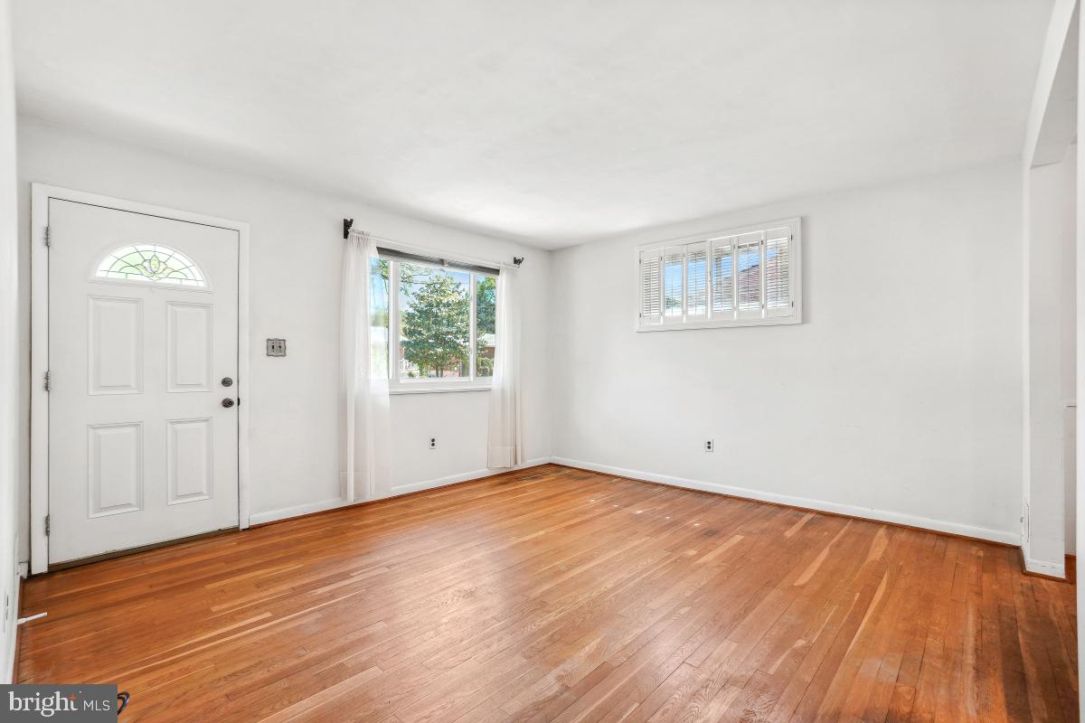 11208 Troy Rd