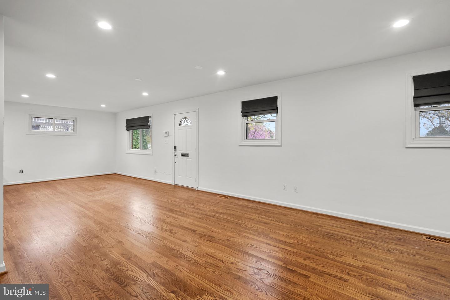 4606 WILWYN WAY