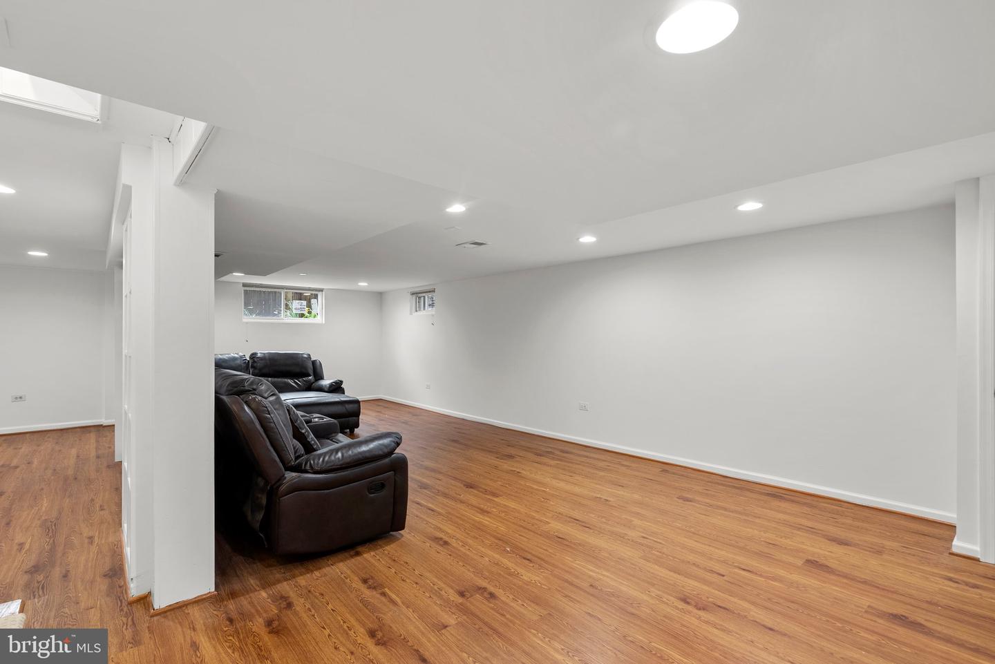 4606 WILWYN WAY