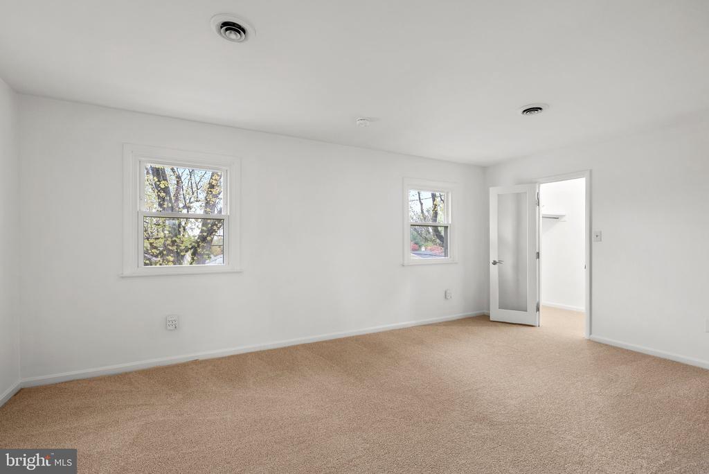 4606 WILWYN WAY